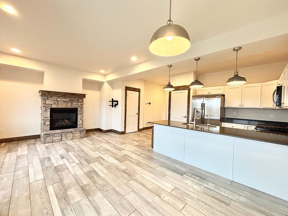 1st image of 1020 Baxter Creek Way Unit B