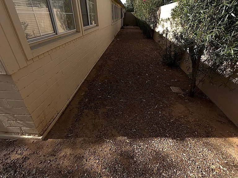 1027 E Blanton Dr — Photo 19