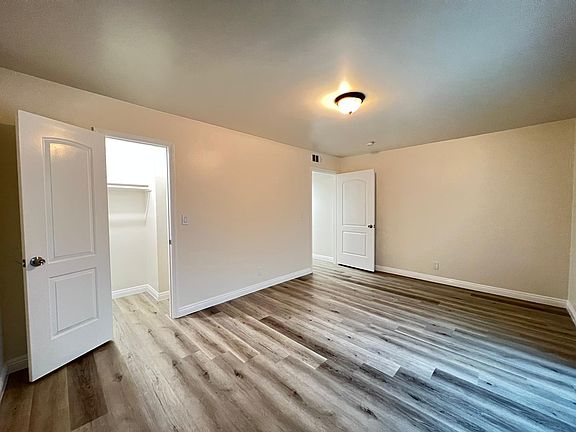 4th image of 129 W Cherry Ave APT B