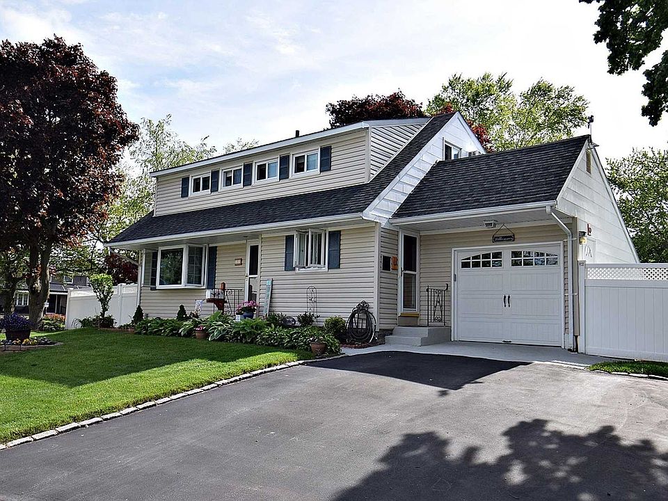 1st image of 551 Everdell Ave