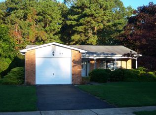 194 Courtshire Dr, Brick, NJ 08723