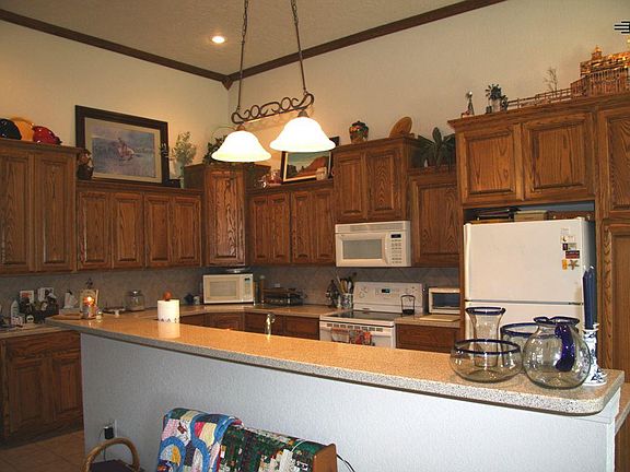 5th image of 325 Olive Dr