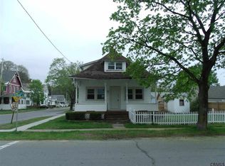 22 School St, Broadalbin, NY 12025