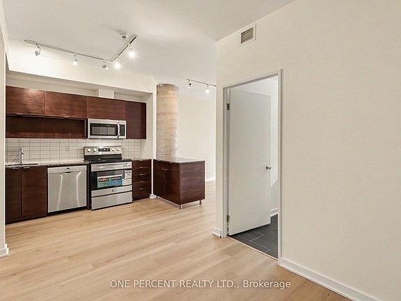 4th image of 324 Laurier Ave W #2008