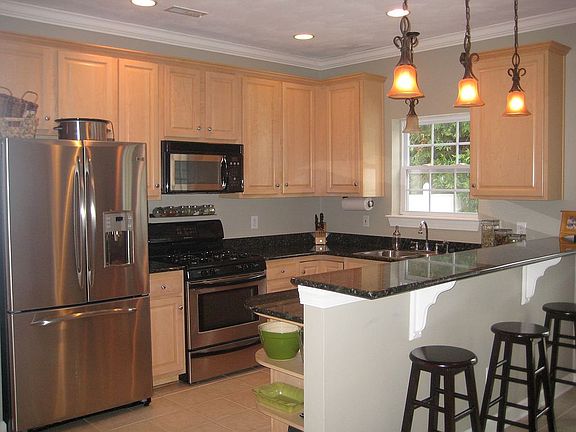 4th image of 2407 Mediterranean Ave