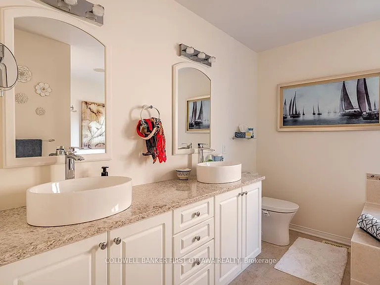 87 Wolff Cres — Photo 26