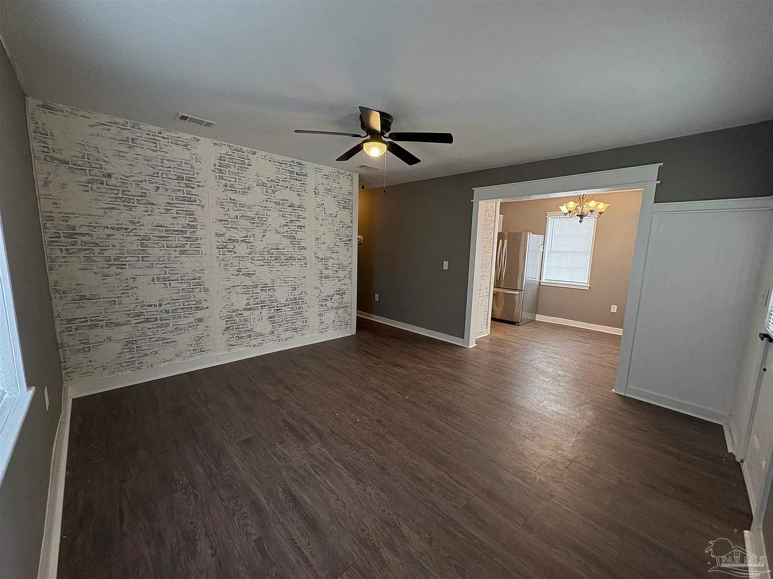 3 bed, 2.0 bath, 1250 sqft, $1,900 — Photo 3