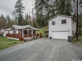 16 E Mountain View Rd, Camano Island, WA 98282