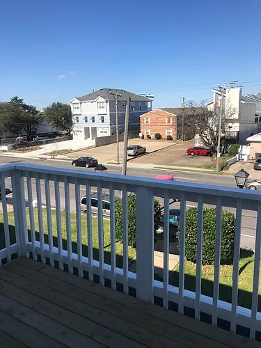 1727 E Ocean View Ave #4 Photo 1