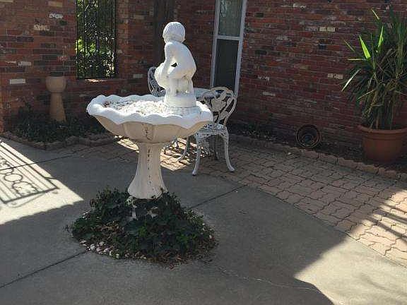 3rd image of 6408 Oakhurst Dr