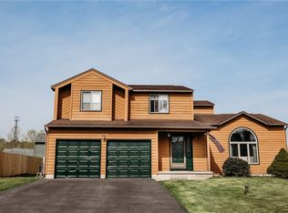 7714 Bainbridge Dr, Liverpool, NY 13090