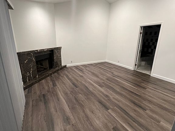2nd image of 6301 N Vineland Ave