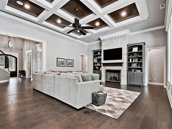 4th image of 1408 Le Chesnay Dr