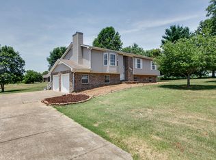 2199 Clara Mathis Rd, Spring Hill, TN 37174