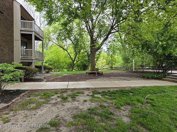 3rd image of 500 Woodingham Dr APT 20