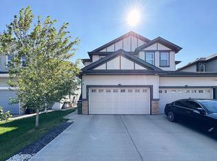 1221 27th St NW, Edmonton, AB T6T 2J3