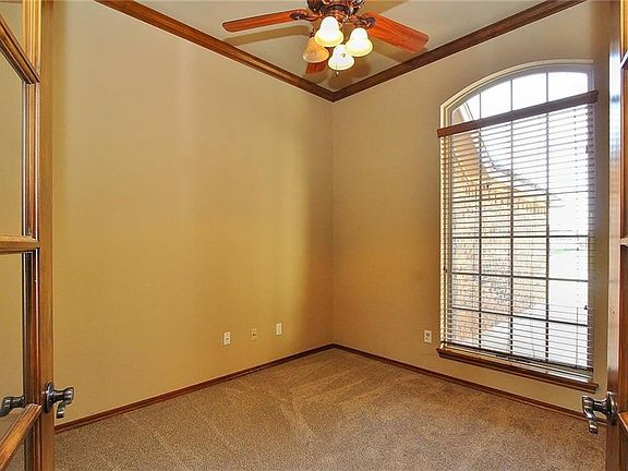 5th image of 12104 SW 18 St