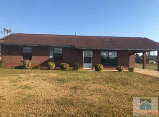 412 Graves St, Forest, MS 39074