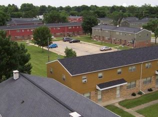 1118 Falcon Dr APT 1, Rantoul, IL 61866