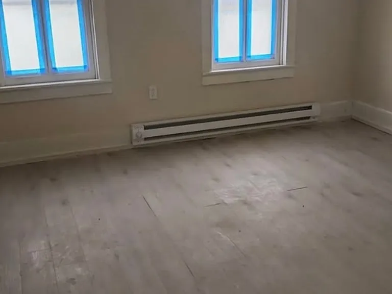 226 East Ave — Photo 4