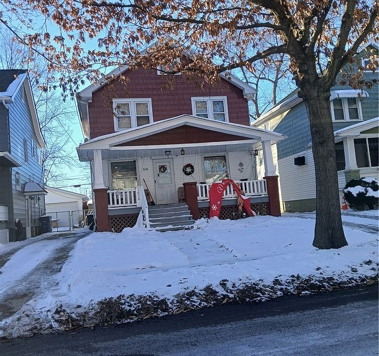 1st image of 3636 W 129th St