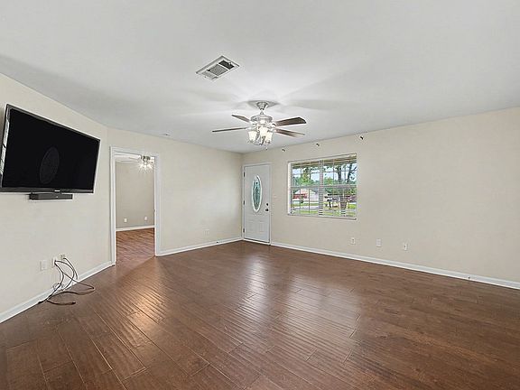 2nd image of 107 Clinton Ln