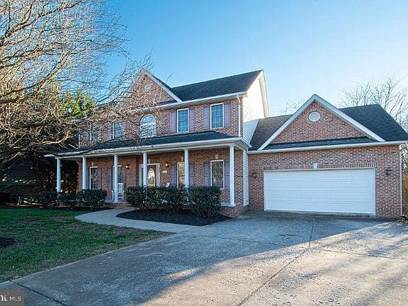 2nd image of 113 Orkney Dr