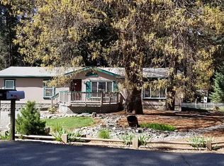 212 Barlow St, Cave Junction, OR 97523