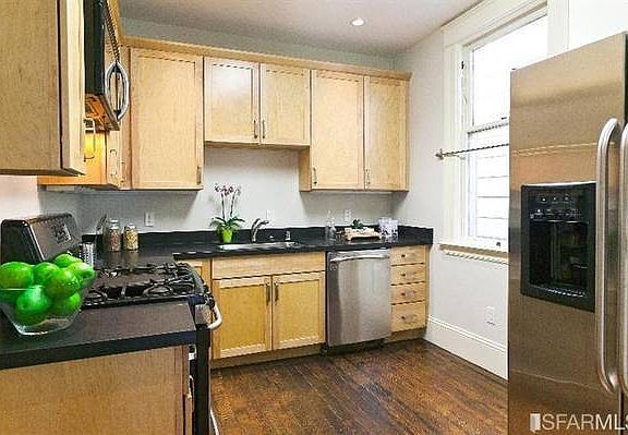 5th image of 226 Shrader St #226