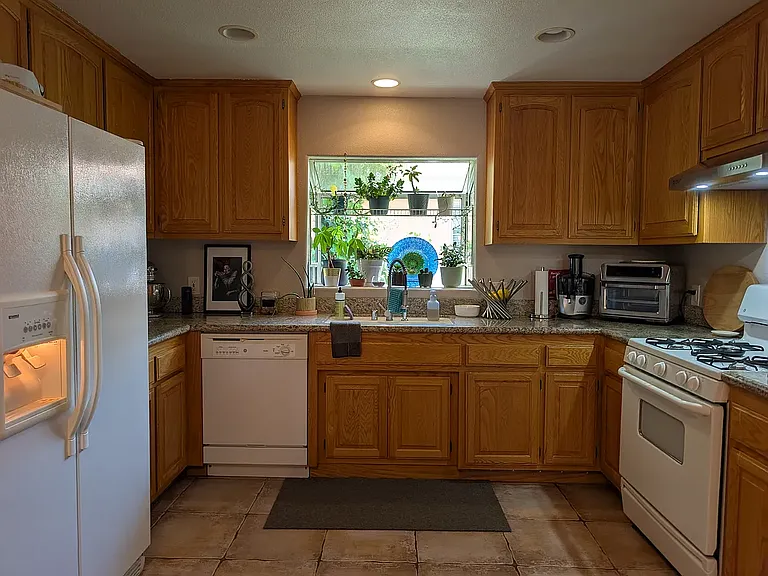 2336 W Orange Dr N — Photo 15