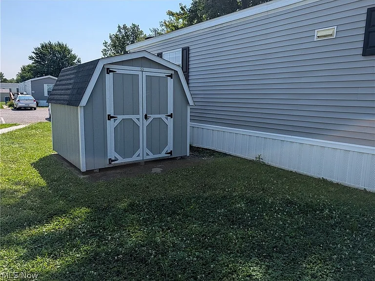 215 Cedar Brook Dr — Photo 14