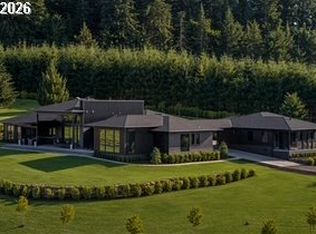 19891 S Mosier Rd, Oregon City, OR 97045