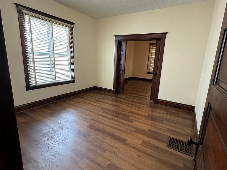 2706 Hale Ave — Photo 13