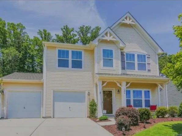 104 Isabella Ct, Mount Holly, NC 28120