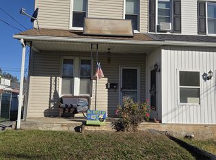 27 Packer Ave, Whitehall, PA 18052