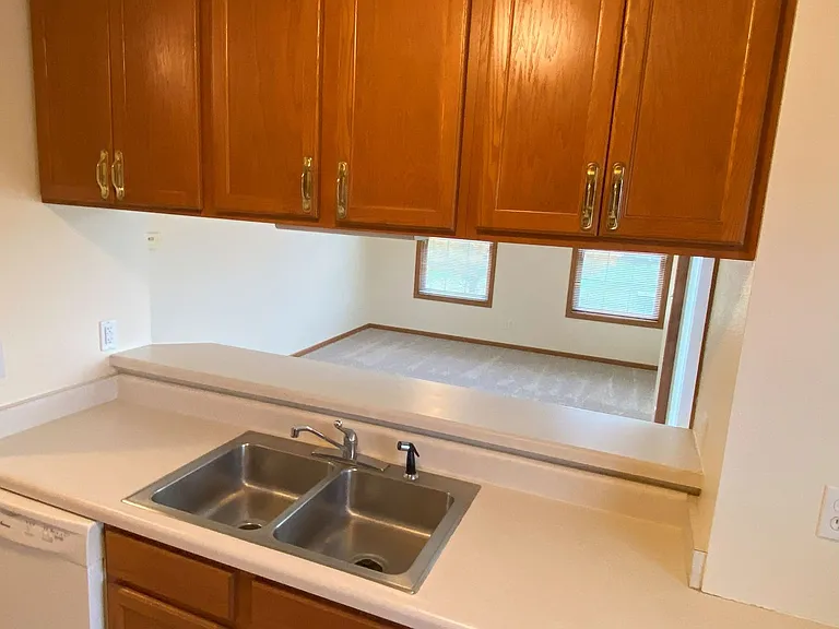 2604 Stange Rd #9 — Photo 5