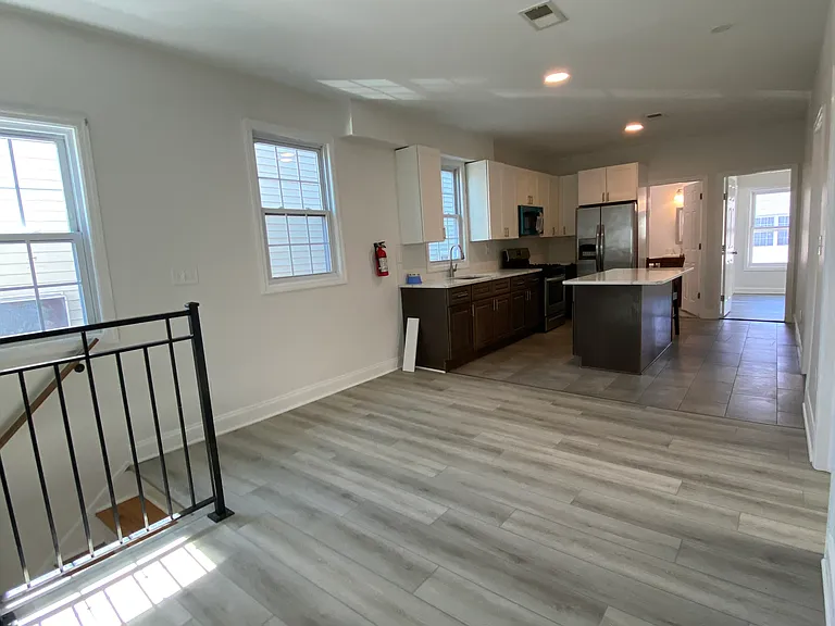 334 Bond St #2 — Photo 2