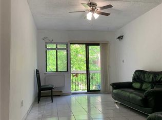 71-16 162nd St #1, Fresh Meadows, NY 11365