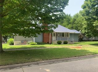 315 S State St, Pana, IL 62557