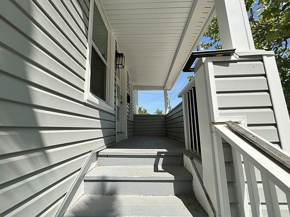 2nd image of 3889 7th Ave