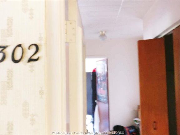 4th image of 3044 Sandwich St #302