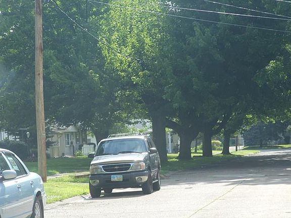 3rd image of 631 Harvard Ave