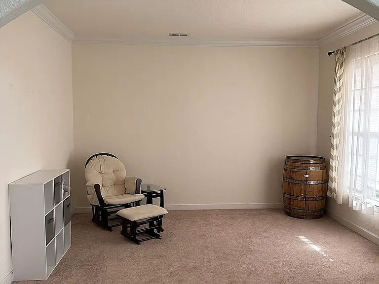 501 King Ct — Photo 12