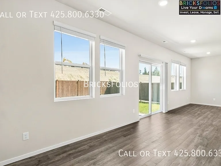 1342 SW Pendleton Way #A — Photo 19