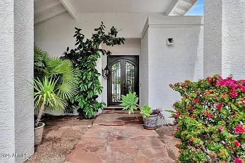 7250 E Paradise Dr — Photo 17