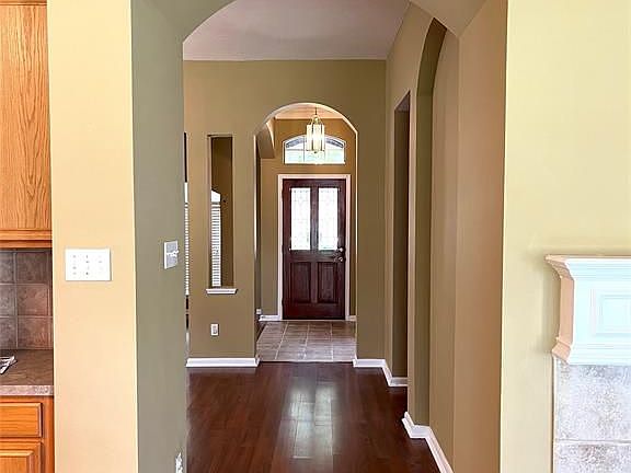 5th image of 13131 Yaupon Holly Ln