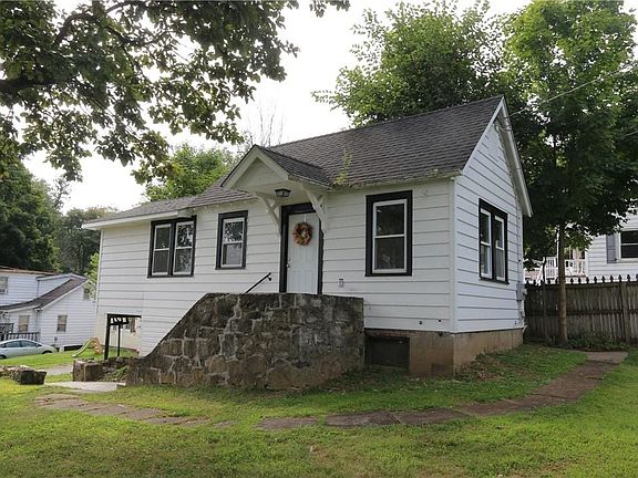 2nd image of 348 Center Dr