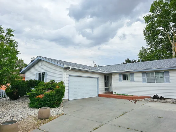 3120 Elaine Way, Sparks, NV 89431