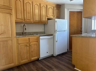 77 Wyman St #G, Waban, MA 02468