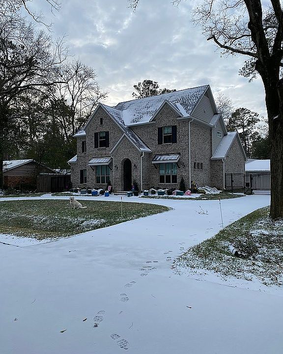 2nd image of 8009 Anadell St